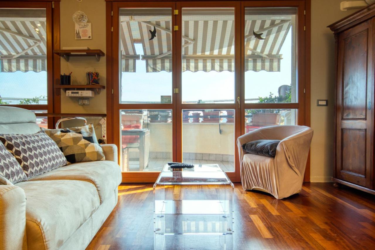Caseospitali - Casa Di Bibi, Colorato Ed Elegante Bilocale Vicino Al Naviglio Martesana Per 4 Vimodrone Exterior photo